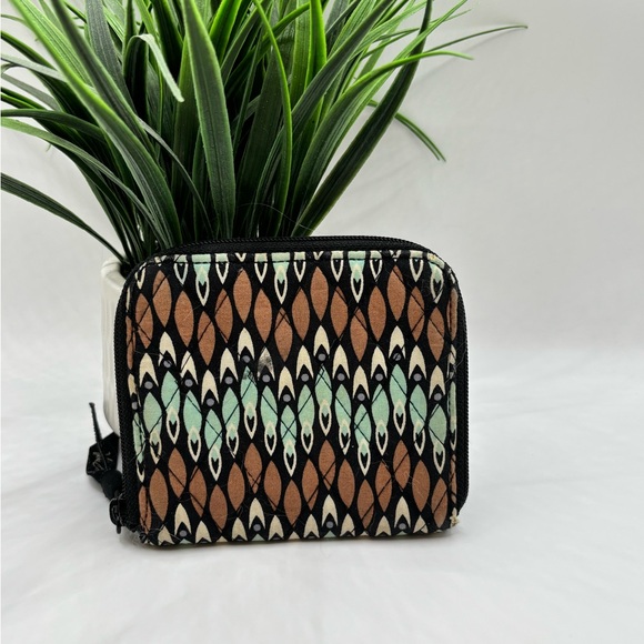 VERA BRADLEY Sierra Stream Stylish Geometric Patterned Women's Wrist Wallet - Picture 3 of 5
